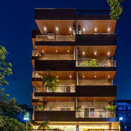 Kyomi Service Apartments Гургаон Экстерьер фото